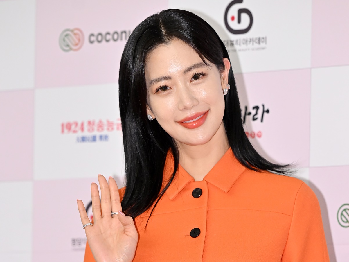 「世界で最も美しい女性」2位の韓国女優（39）が中国で大ブレイク中、ショート動画が3日で3600万回再生