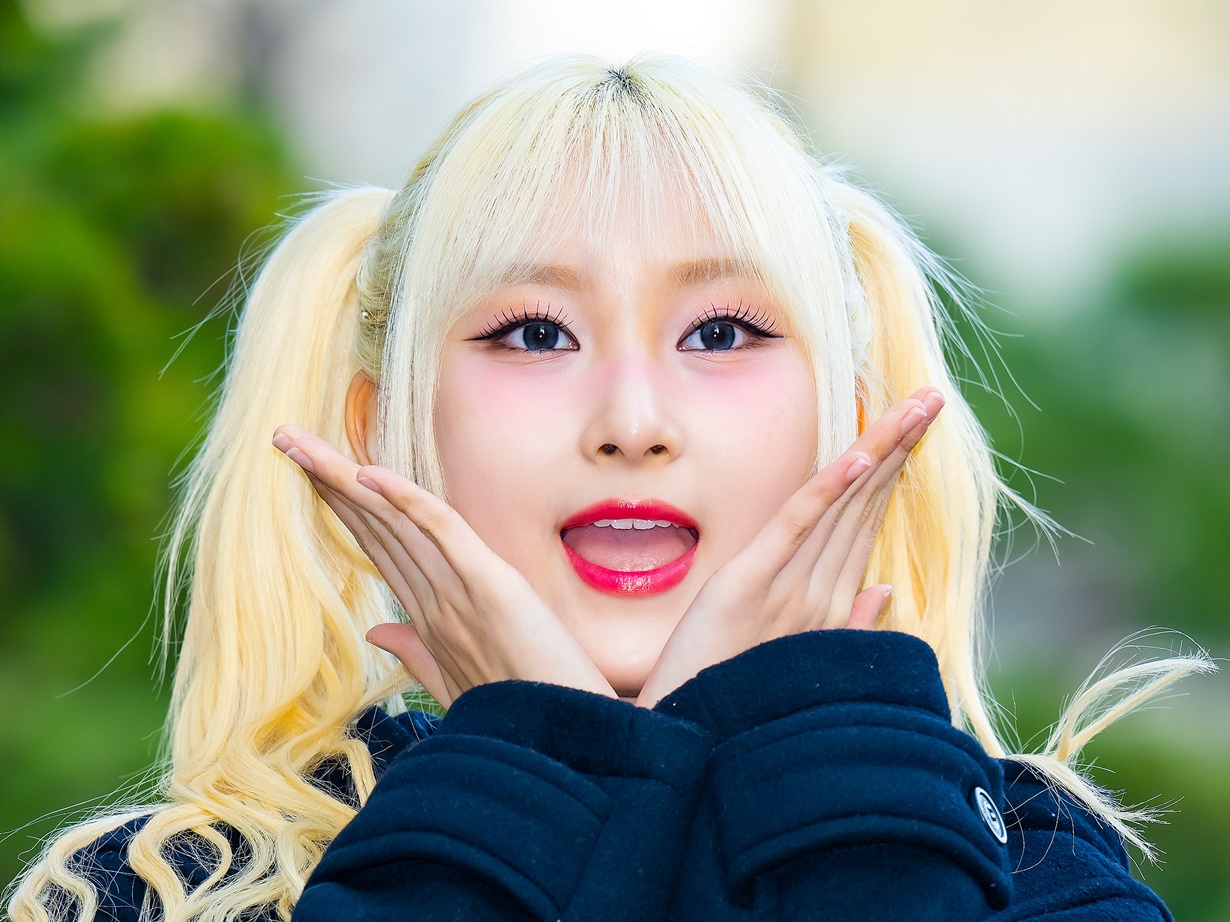 野球観戦中にファウルボール直撃で気絶したICHILLIN’・チョウォン、活動中断「異常はないが…」