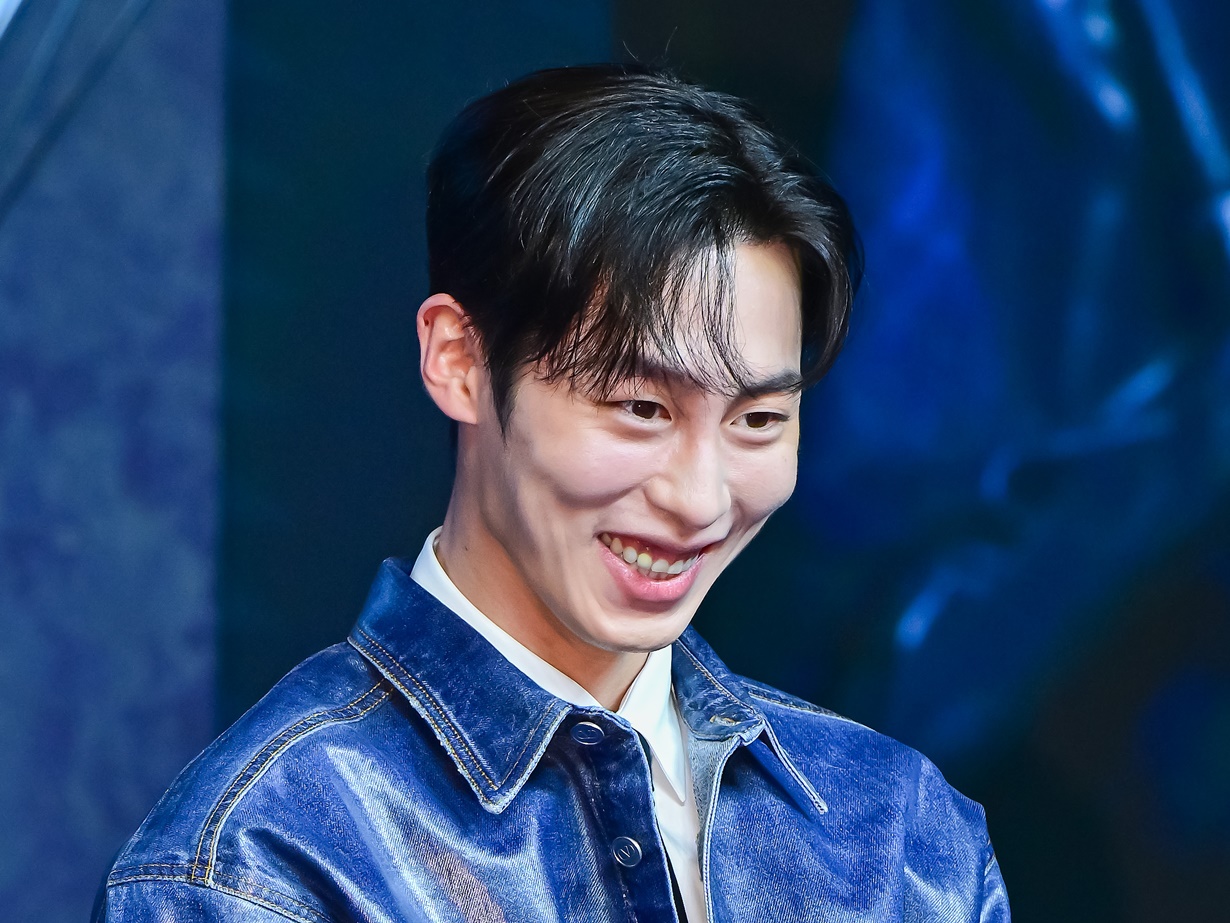 aespa・カリナとの“スピード破局”に続いて…俳優イ・ジェウク、自身の事務所を騙った詐欺に注意喚起【全文】