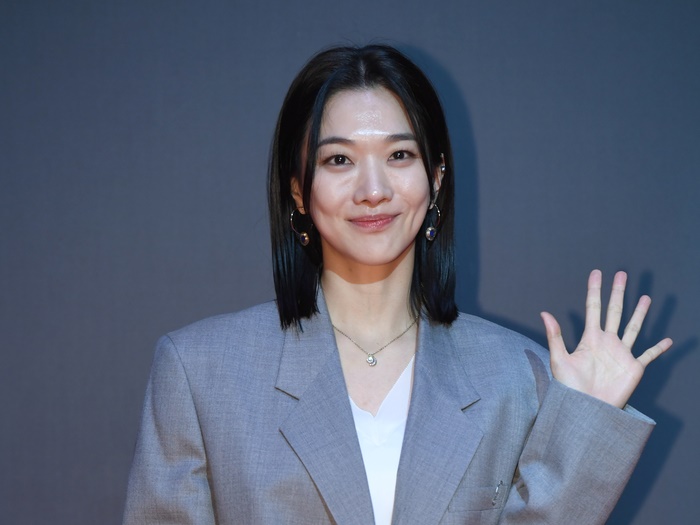 ヒット作出演中の韓国女優が“がん再発”を告白「当分の間、元気がでないかもしれない」