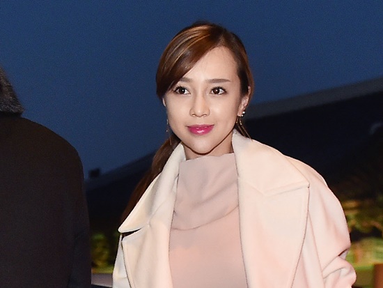 【写真】ICONIQの名で知られるアユミ、妊娠5カ月目の“ふっくら”した近況公開…髪もバッサリ切って準備万端