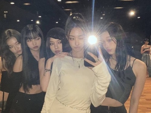 人気キッズモデルや財閥家の孫娘がメンバー？“謎多き韓国ガールズグループ”、「上半期デビュー目標」と発表