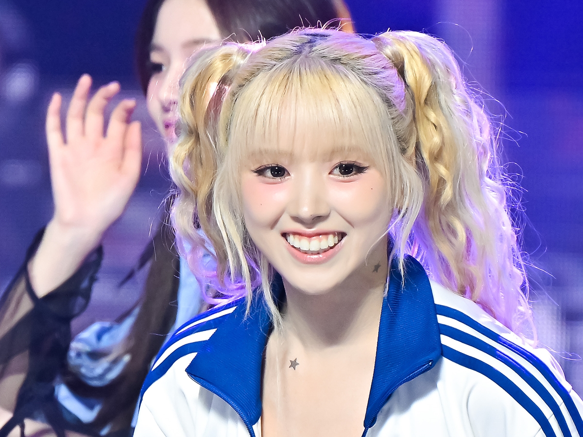娘をダンススクールに通わせるため引っ越しまで!? NMIXX・ジウの母親が語った理由