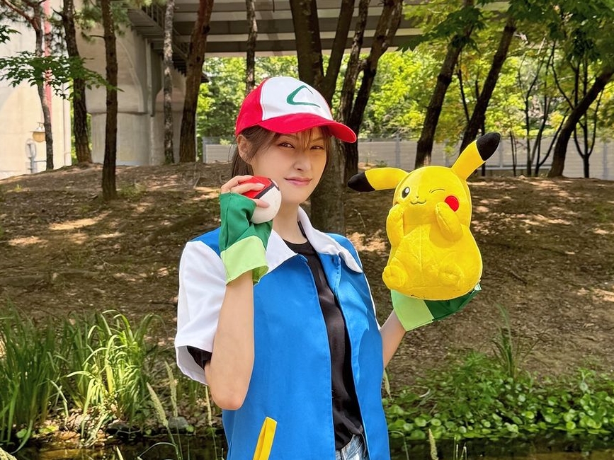 【写真】「ポケモン、ゲットだぜ！」顔骨折で休養中のKARA・ギュリ（36）、“美しすぎるサトシ”に変身