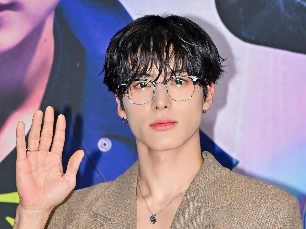 “避妊具”とお菓子、イケメンK-POPアイドルに勘違いさせた成人グッズメーカーが謝罪…意図も説明