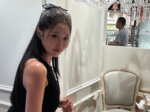 【写真】韓国の“豊胸美魔女”ユーチューバー（54）、ストーカー被害明かす…