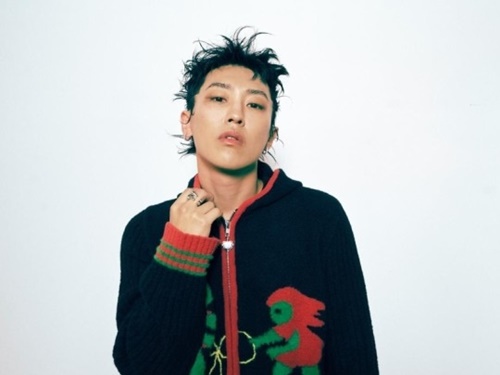 韓国歌手が“収益配分”で前事務所を告訴…過去には公然わいせつで告発された女性歌手ともコラボ