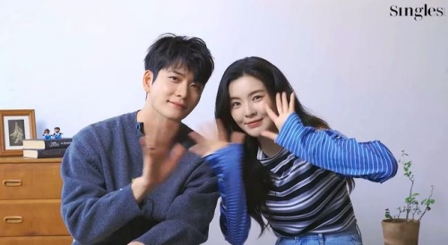 カン・テオ（左）、イ・ソンビン