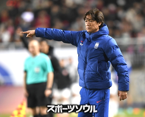 ホン・ミョンボ監督