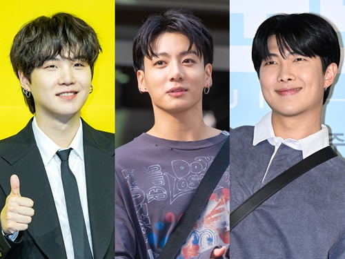 左からSUGA、JUNG KOOK、RM