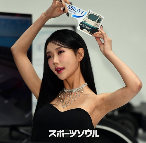 イ・シア