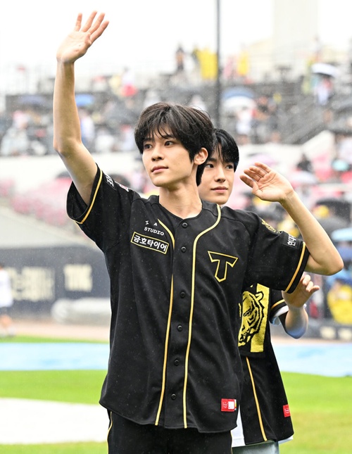 シオン
