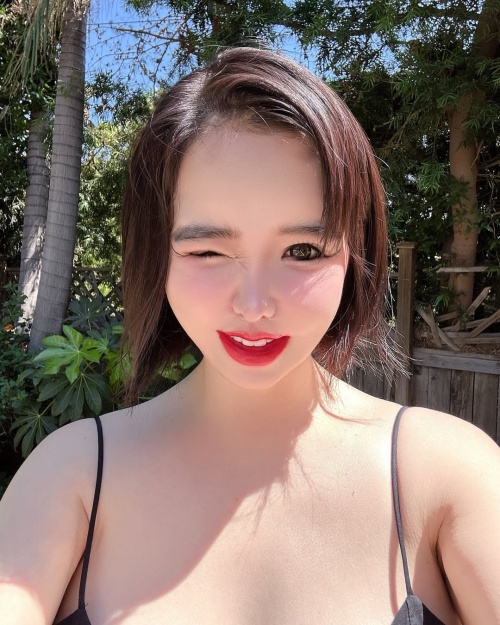 パク・サンダラ