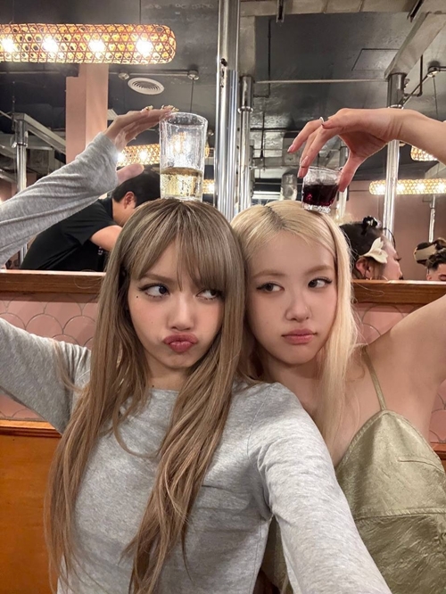 リサ、ロゼ