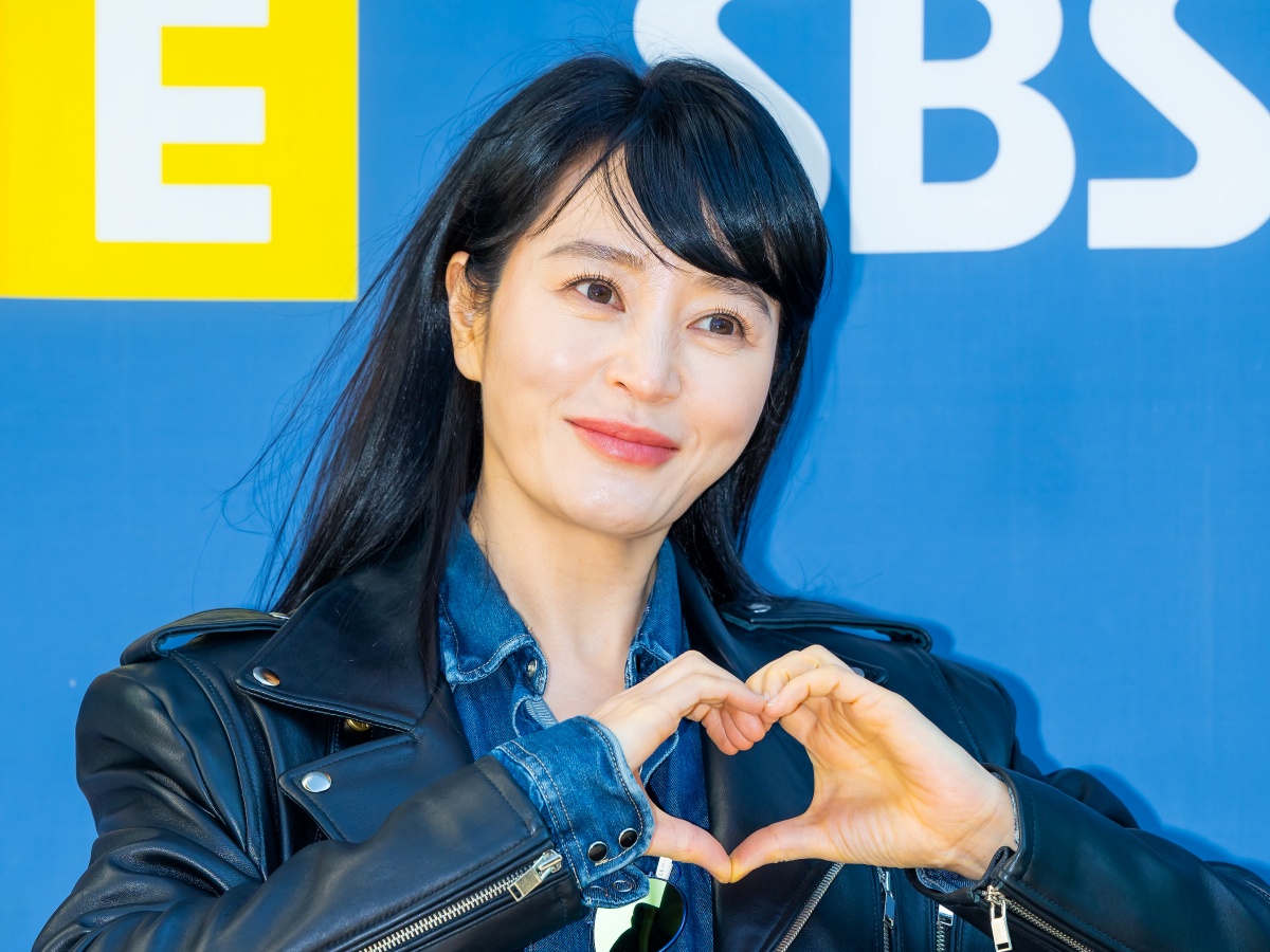 韓国屈指の“グラマラス女優”キム・ヘス、お菓子の食べすぎでダイエット失敗…「あんな太り方は初めて」