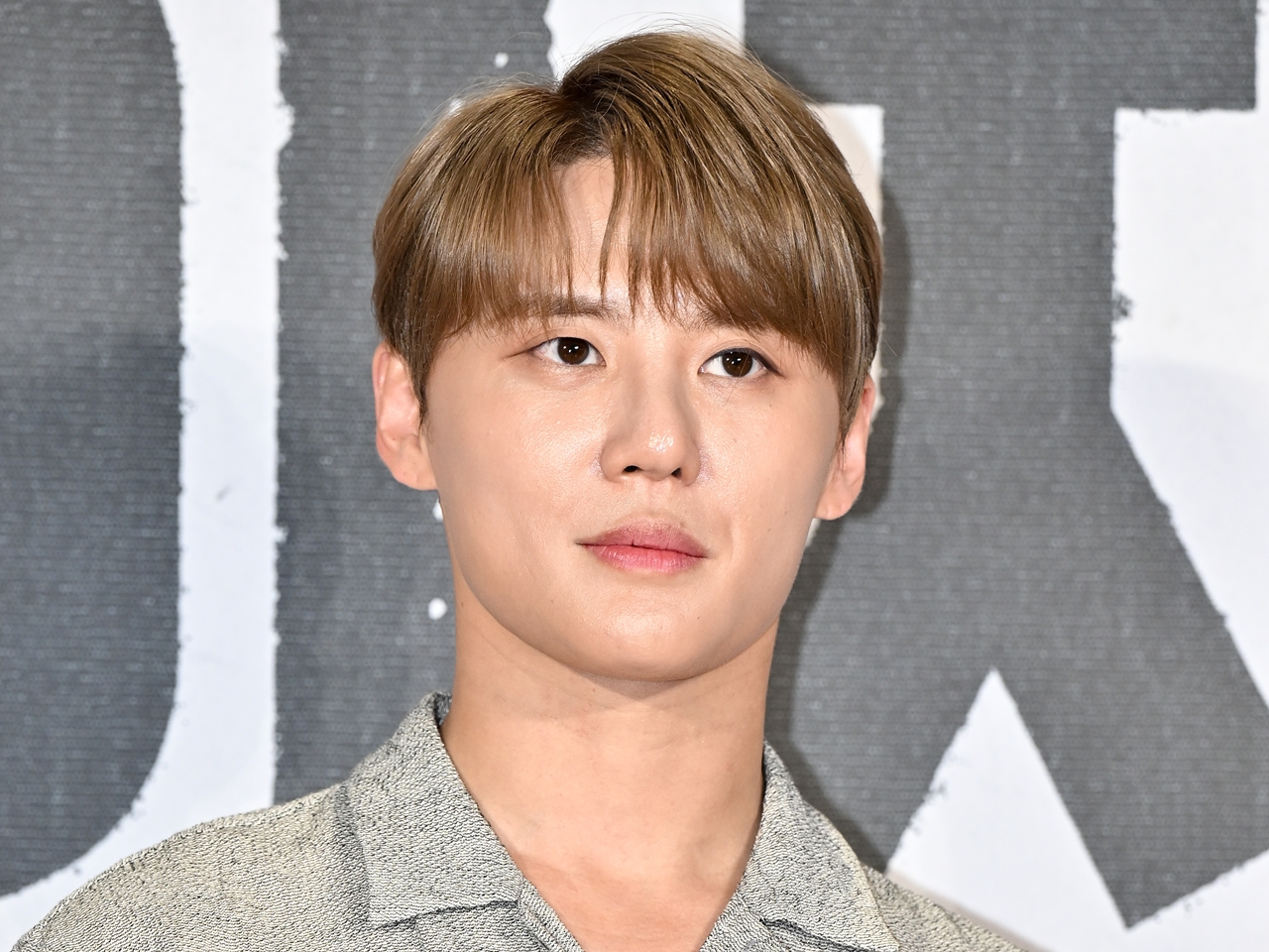 元東方神起・ジュンス、韓国コメディアンに“高級バッグ”をプレゼント！そのワケとは…？