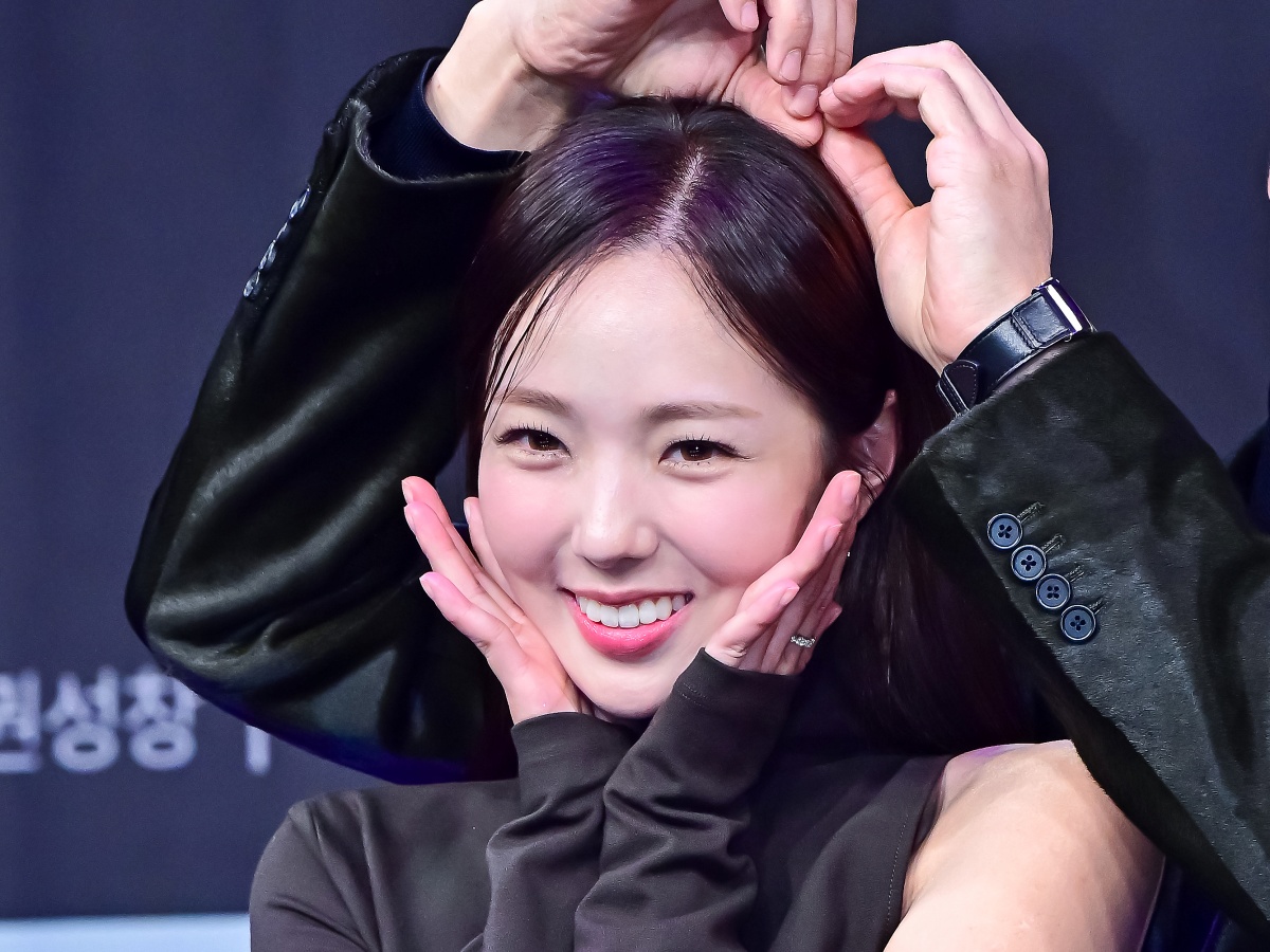 「本物の手話通訳士みたい」と話題に！チェ・スビン、女優人生初のアジアファンミーディング開催へ