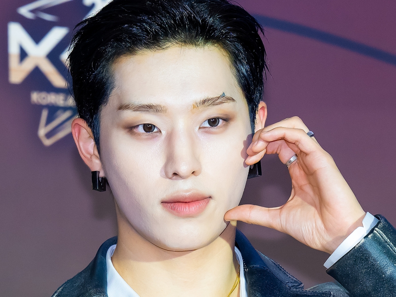 韓国の23歳アイドル、母親の30億円詐欺事件に「解決へ最善尽くす」と発表…無関係なのになぜ？