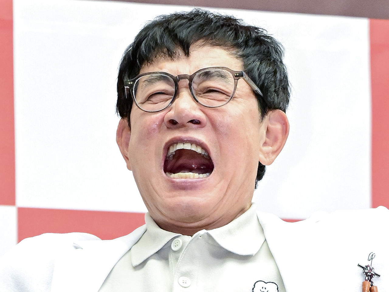 心筋梗塞、胃腸出血、パニック障害、網膜剥離、糖尿病…韓国60代タレントの壮絶健康トラブル