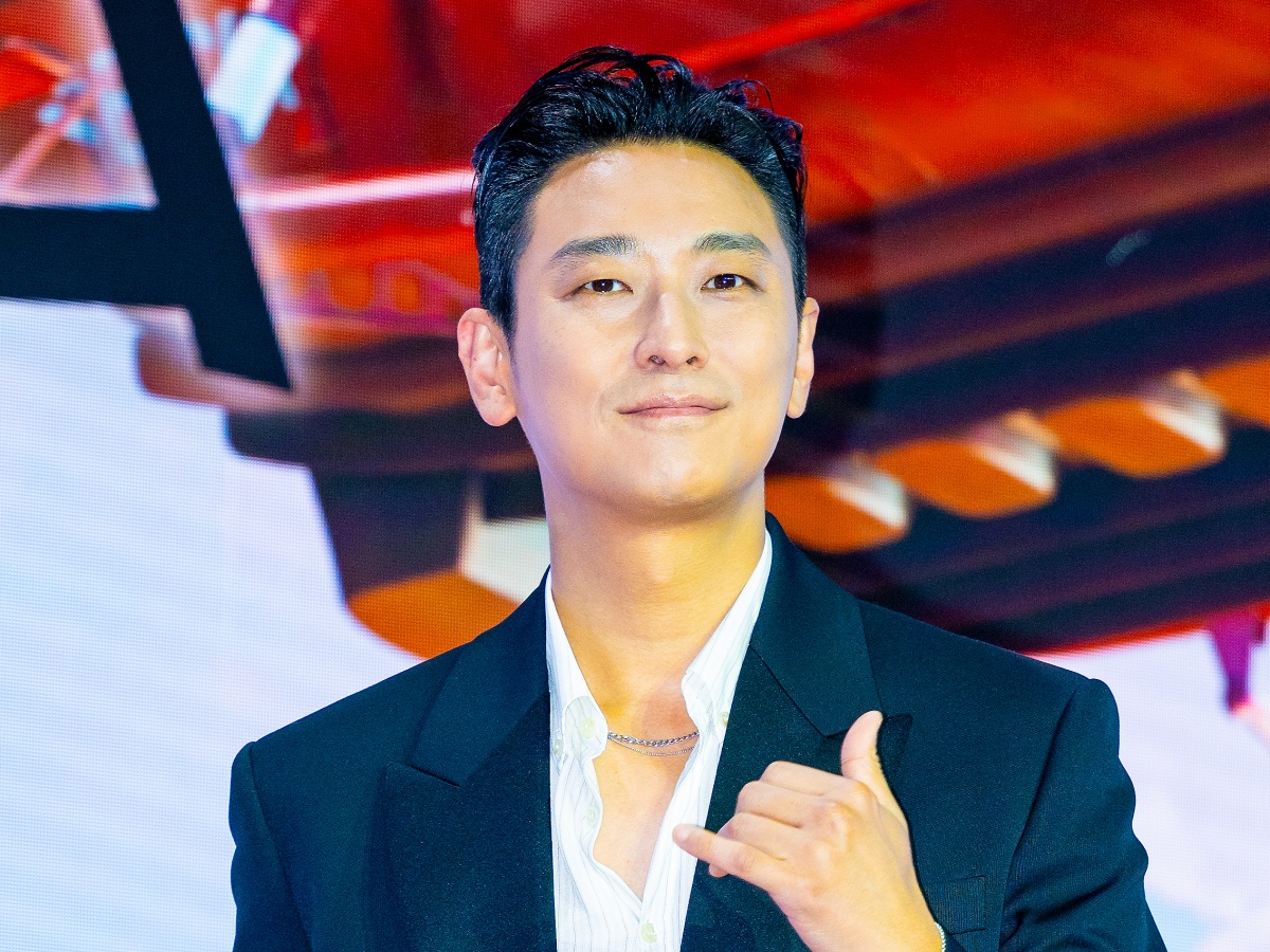 Netflix『トラウマコード』で再び脚光！チュ・ジフン、日本雑誌で語った俳優人生20年の軌跡