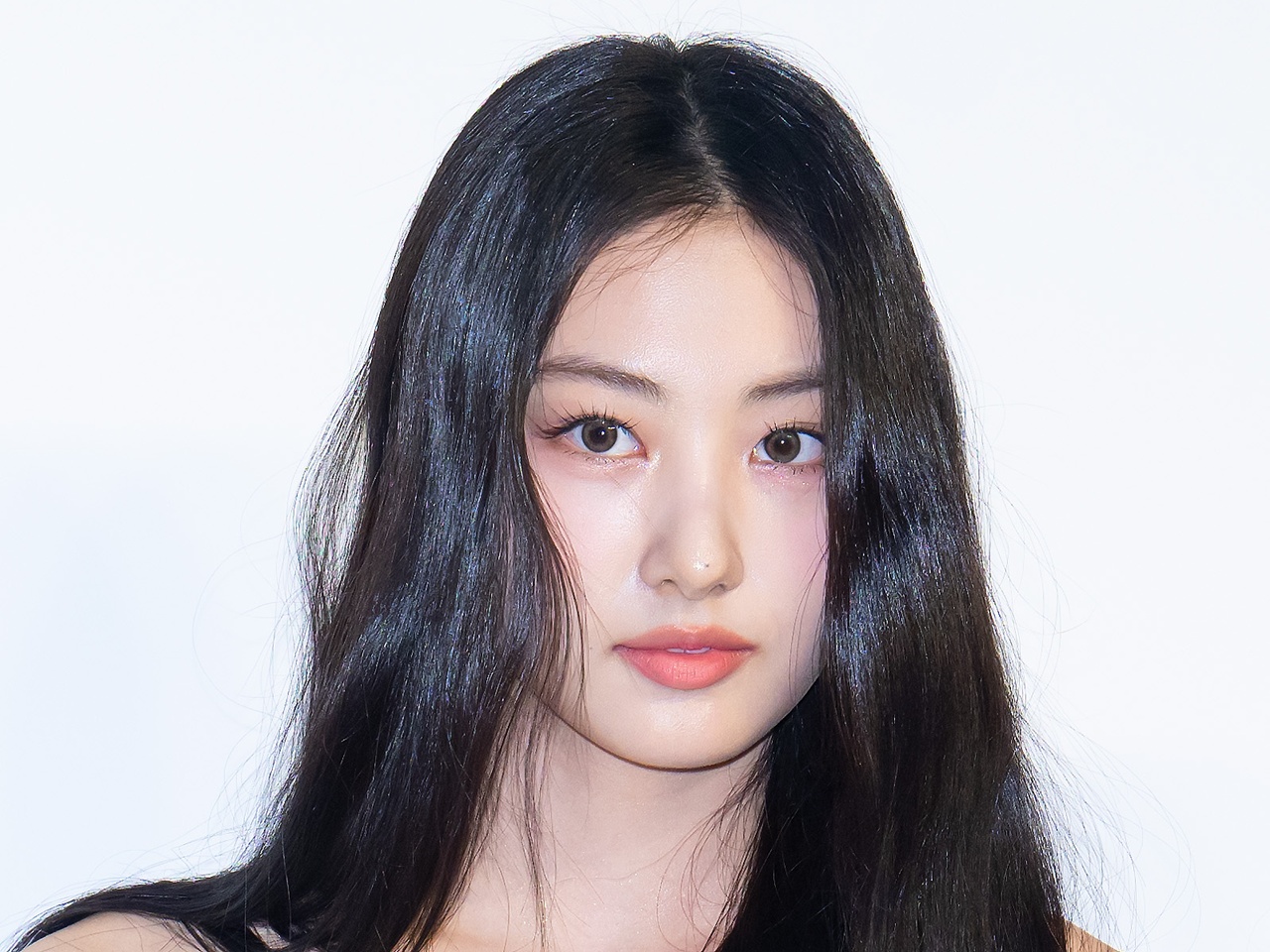 MEOVV・ガウォン、『Open Arms』カバー動画公開！“新人とは思えない”本格派ボーカルに注目集まる