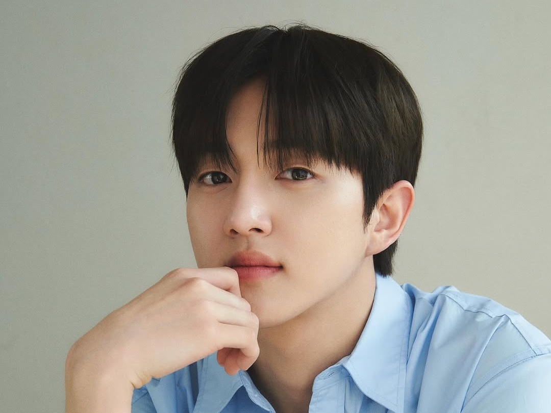 Golden Child出身のボン・ジェヒョン、俳優イ・ジョンソクも所属する大手芸能事務所と専属契約へ！