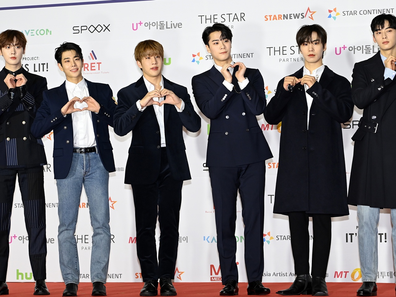 脱退のラキも参加！ASTRO、完全体で待望の単独コンサート開催決定「メンバーたちの強い意志」