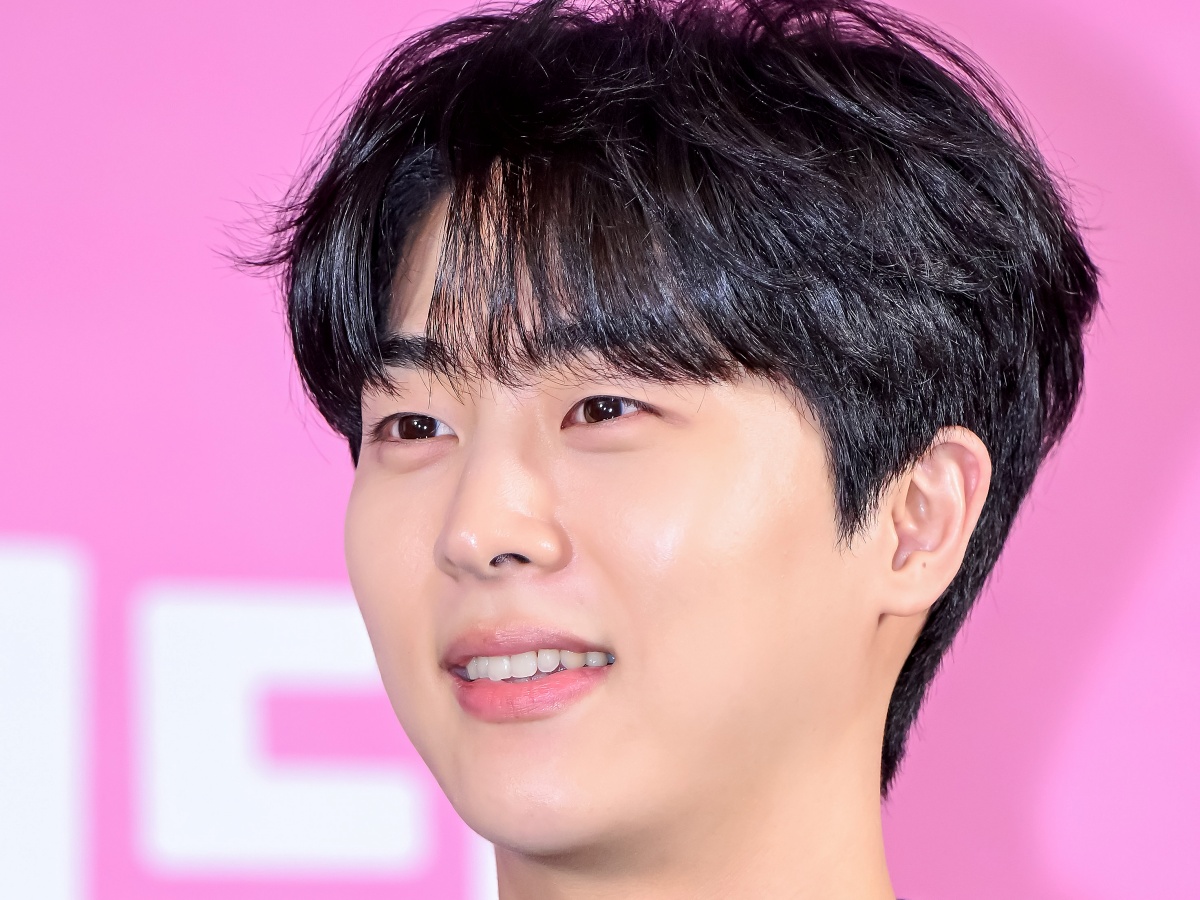 嵐・二宮和也も溺愛するキム・ムジュン、日本ドラマでの活躍が止まらない…今回は『キャスター』で証明