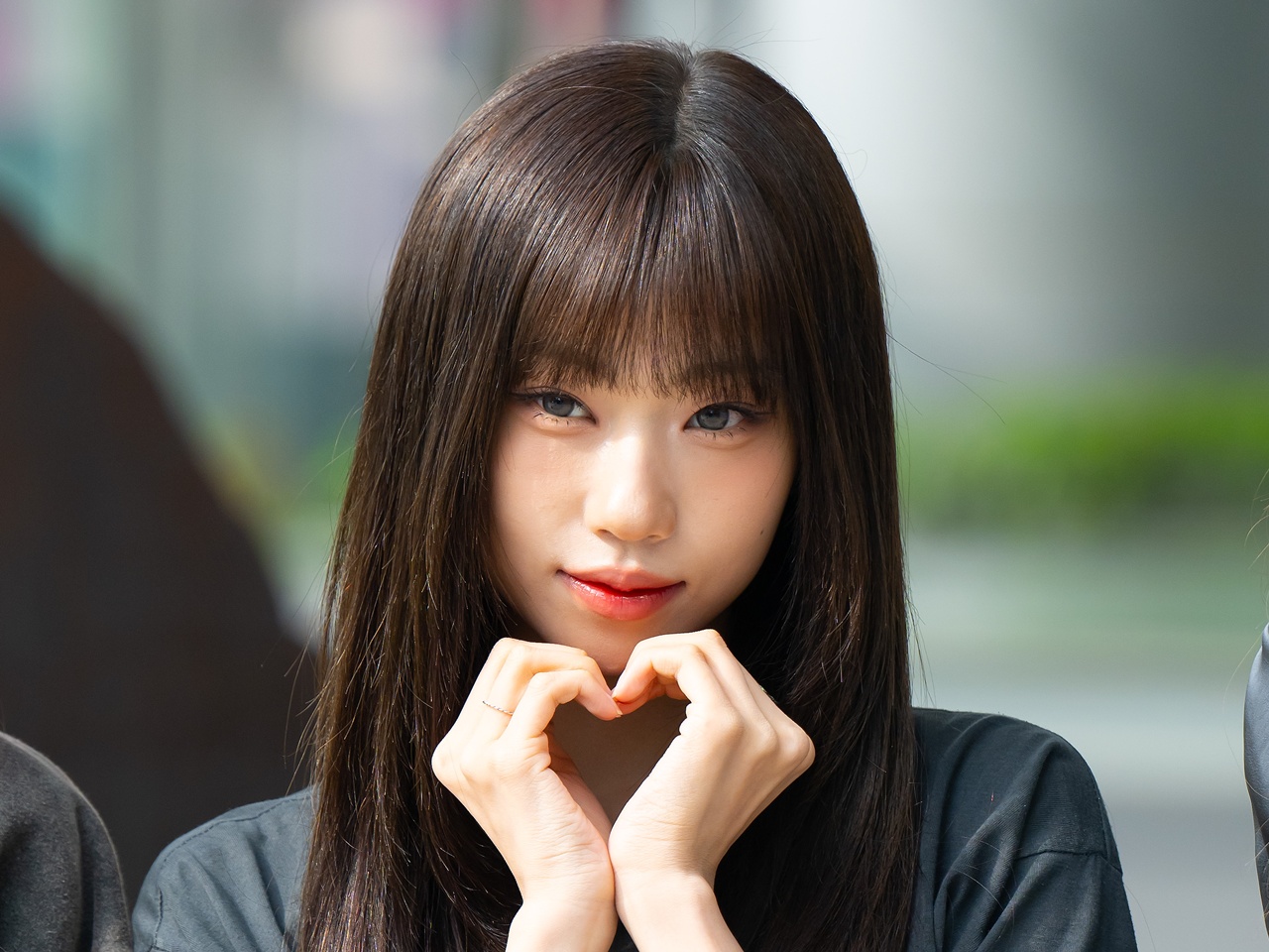 izna・ジョンウン、『リムジンサービス』出演！少女時代・テヨンやIUの曲も歌いこなす圧巻の歌唱力を披露