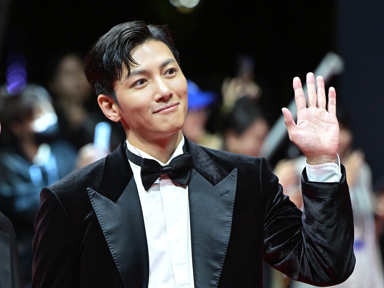 俳優チ・チャンウク、日本でのコンサートツアーを成功裏に終了！計1万6500人が熱狂