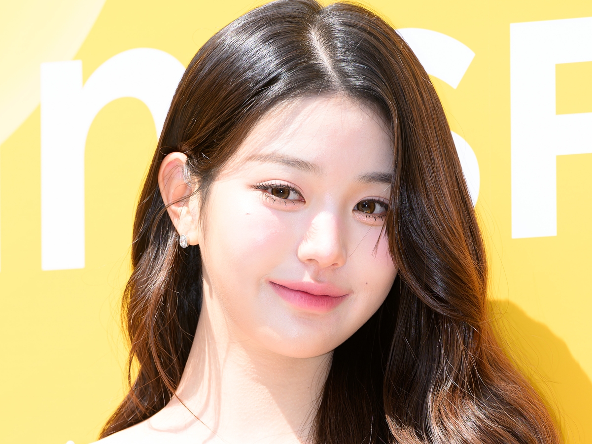 IVE・ウォニョン、日本で焼き肉を満喫！「一緒に食べてるみたい」と妄想広がるファン続出【PHOTO】