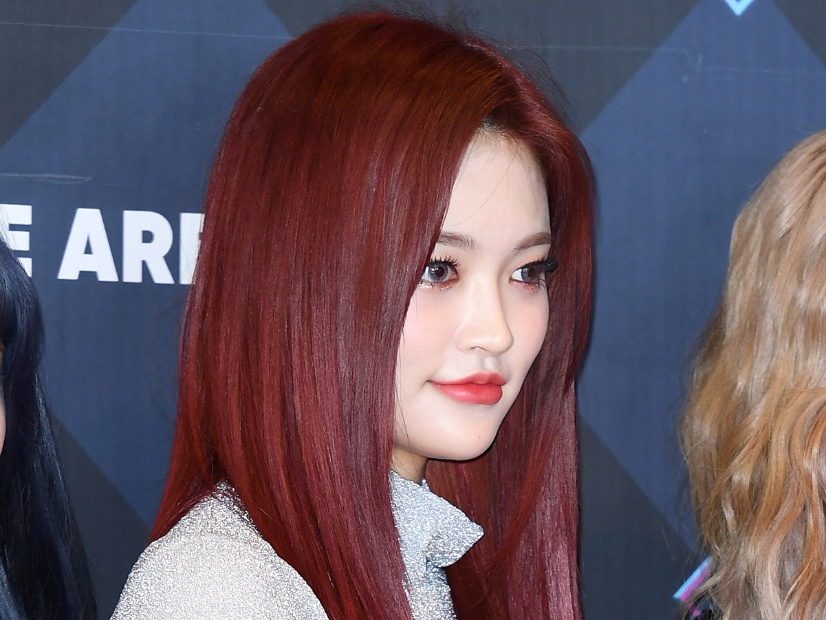 “成人向けライバー”経てリスタート、元DIAメンバーが芸能界復帰「ファンの皆さんに心から感謝」