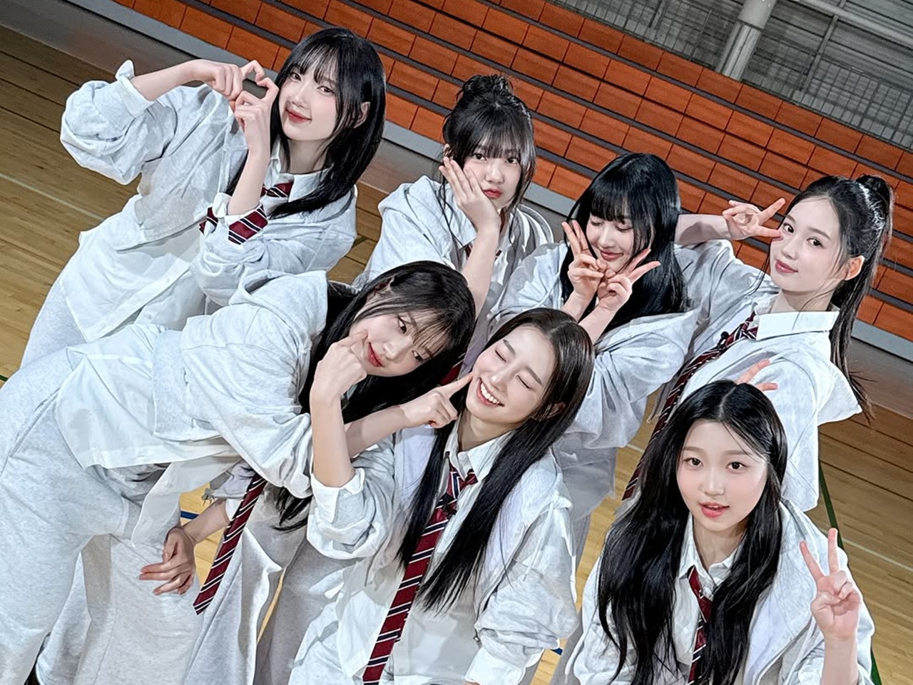 OH MY GIRLの後輩グループ「USPEER」、デビュー目前の心境を語る“先輩の背中を追いかけたい！”