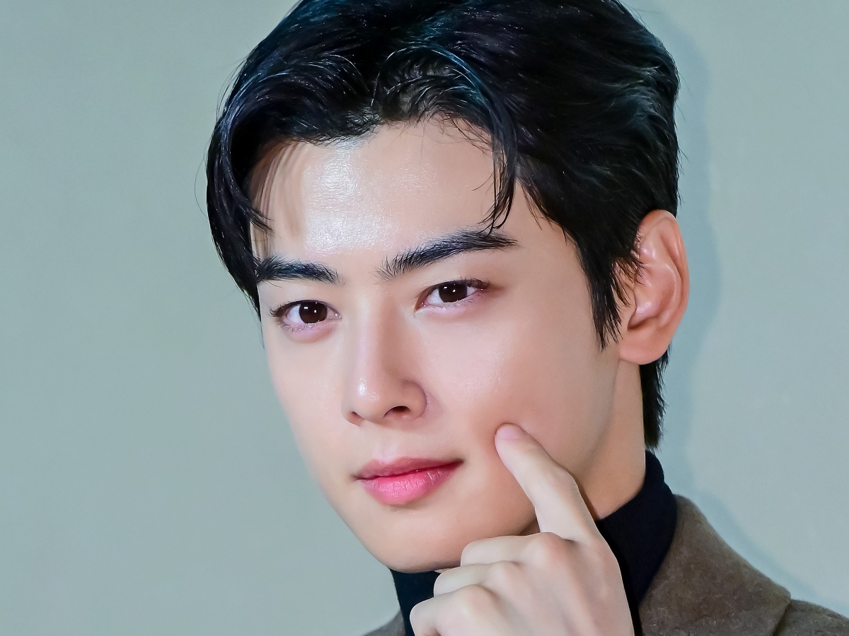 【画像】ASTRO・チャウヌが“丸刈り”披露　入隊前日に生配信で「かっこよく元気に行ってくる」