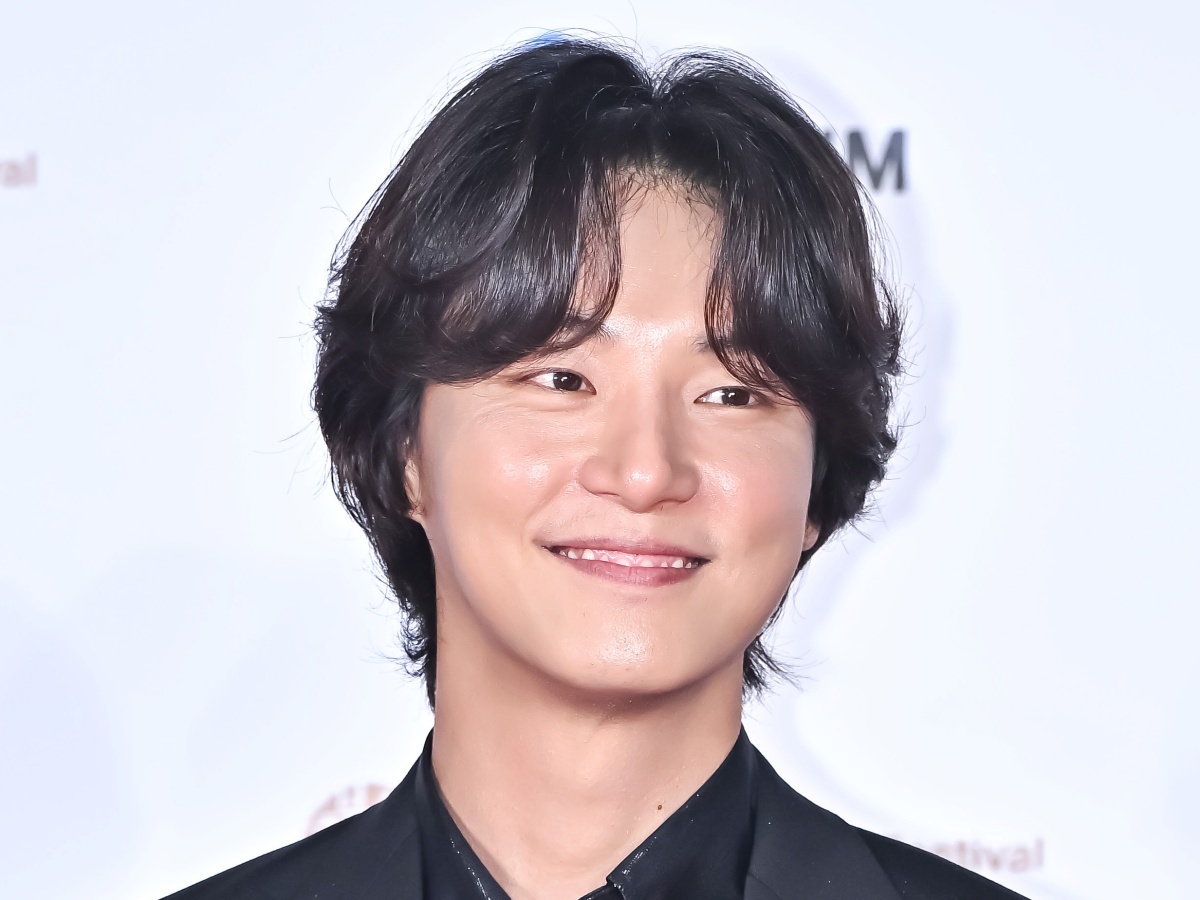 中国ファンも虜に…『不滅の恋人』ユン・シユンの“激変ビジュ”に「イケメンですね」の声続出