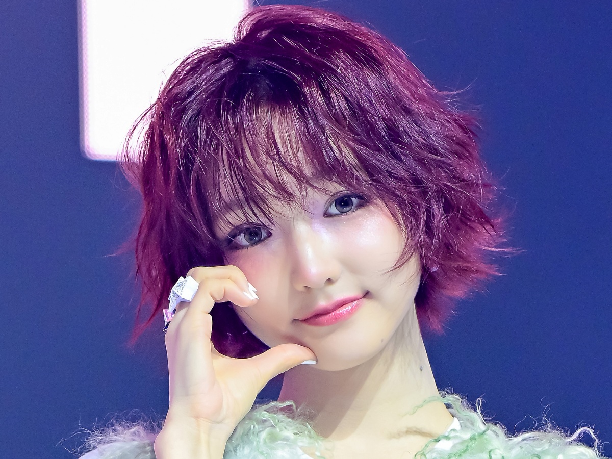 「短髪のあの子」でお馴染み！“IVEの妹分”KiiiKiii・ジユ、韓国スキンケアブランドの新モデルに抜擢