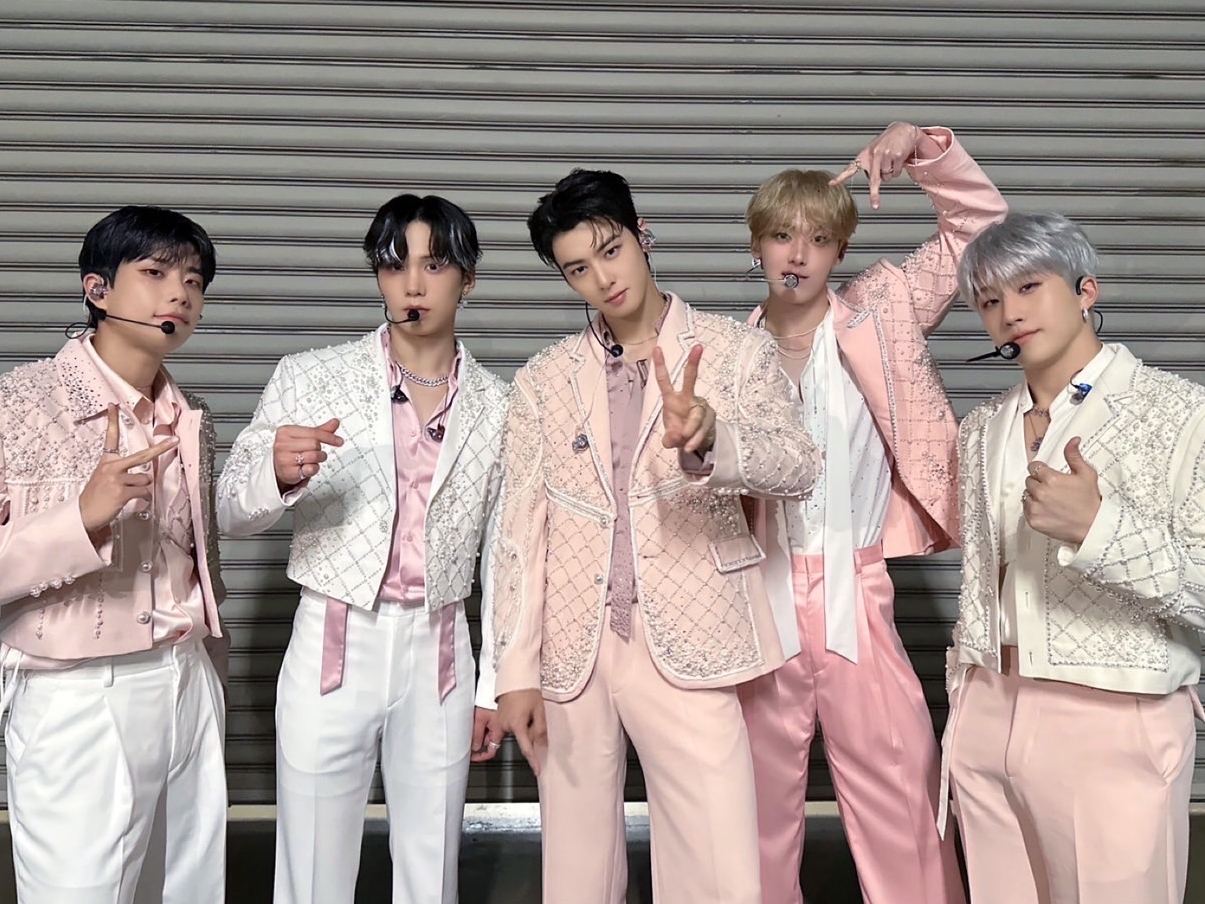 初の日本ドーム公演が大成功！ASTRO、突然亡くなったメンバーの声まで響かせファンに特別な思い出