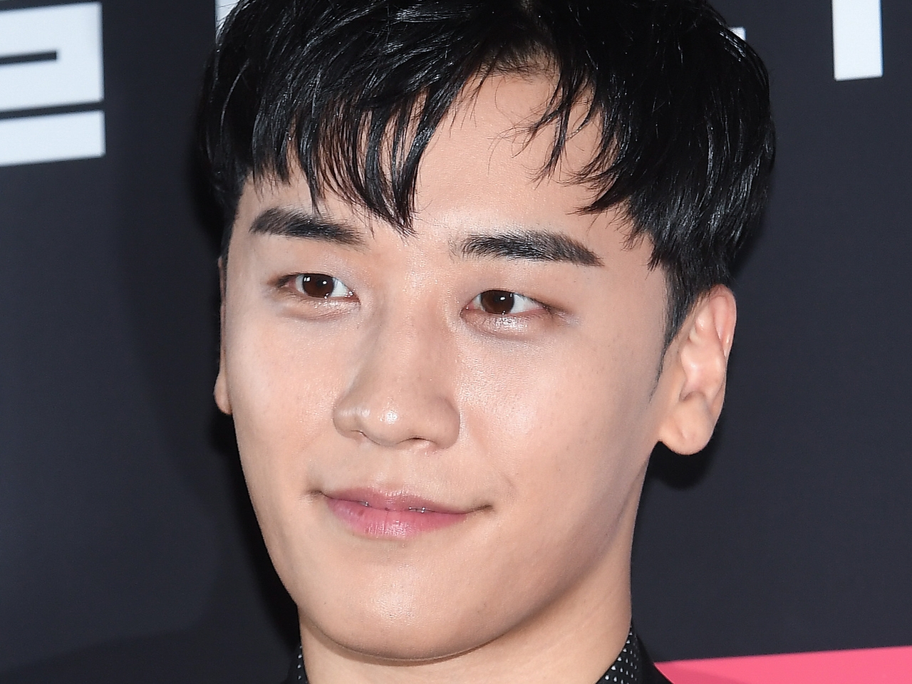 BIGBANG脱退のV.Iとカンボジアの“詐欺団地”の関連を主張…過去の動画を発端に噂が広がる