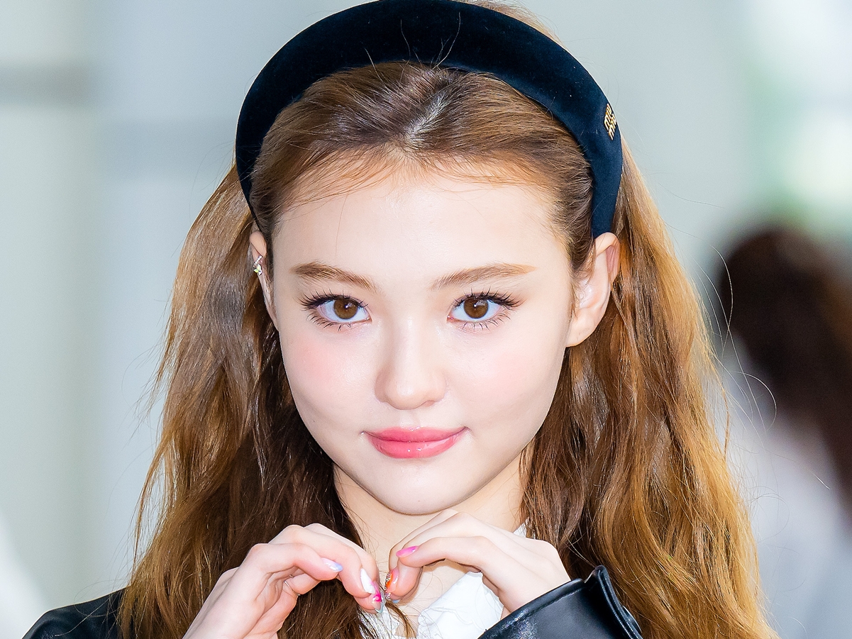 MEOVV・エラ、“10代の清涼アイコン”に！炭酸飲料の広告モデルに抜擢　CMでキュートな魅力爆発