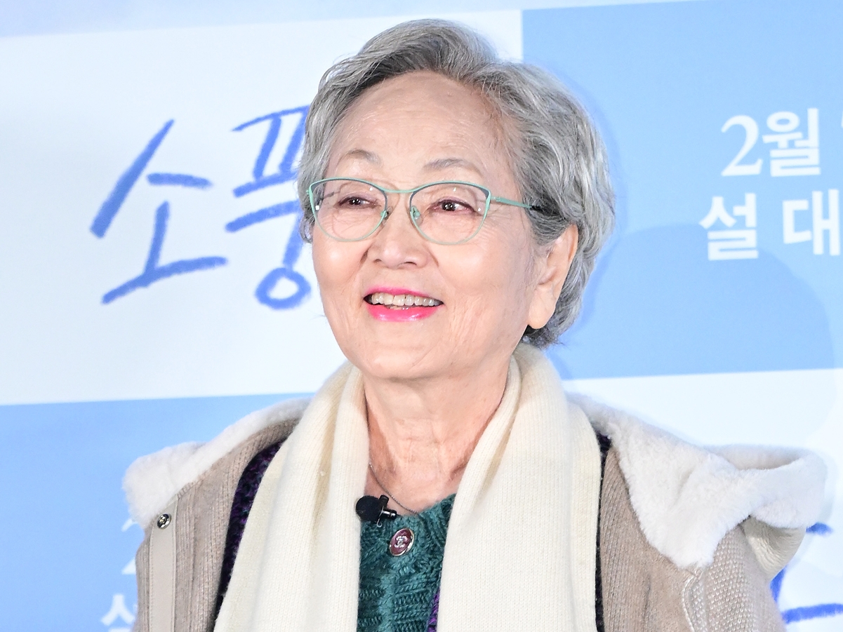 87歳でも“推し活”全力！韓国ベテラン女優、K-POPアイドルコンサートで涙「感動だった」