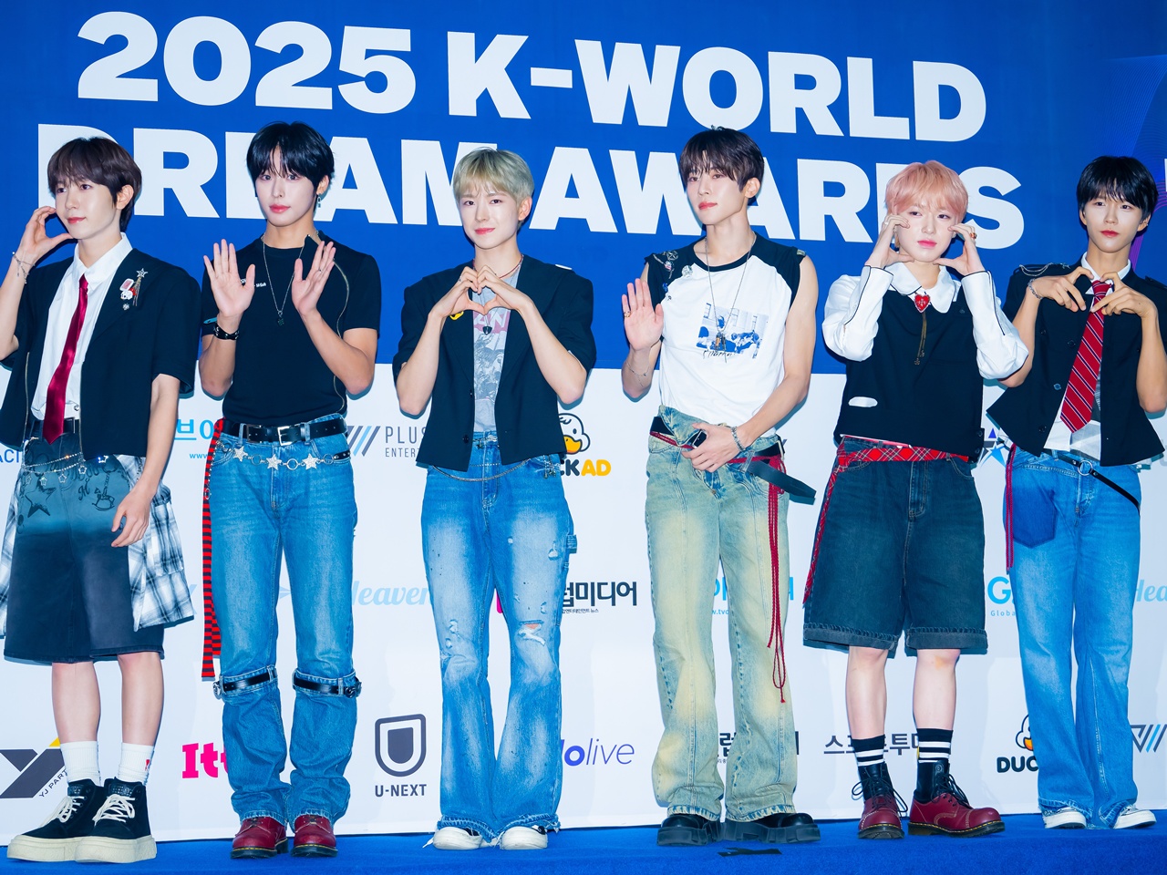 NCT WISH、3rdミニAL収録曲『Baby Blue』MV公開！短編映画のような映像美で魅了