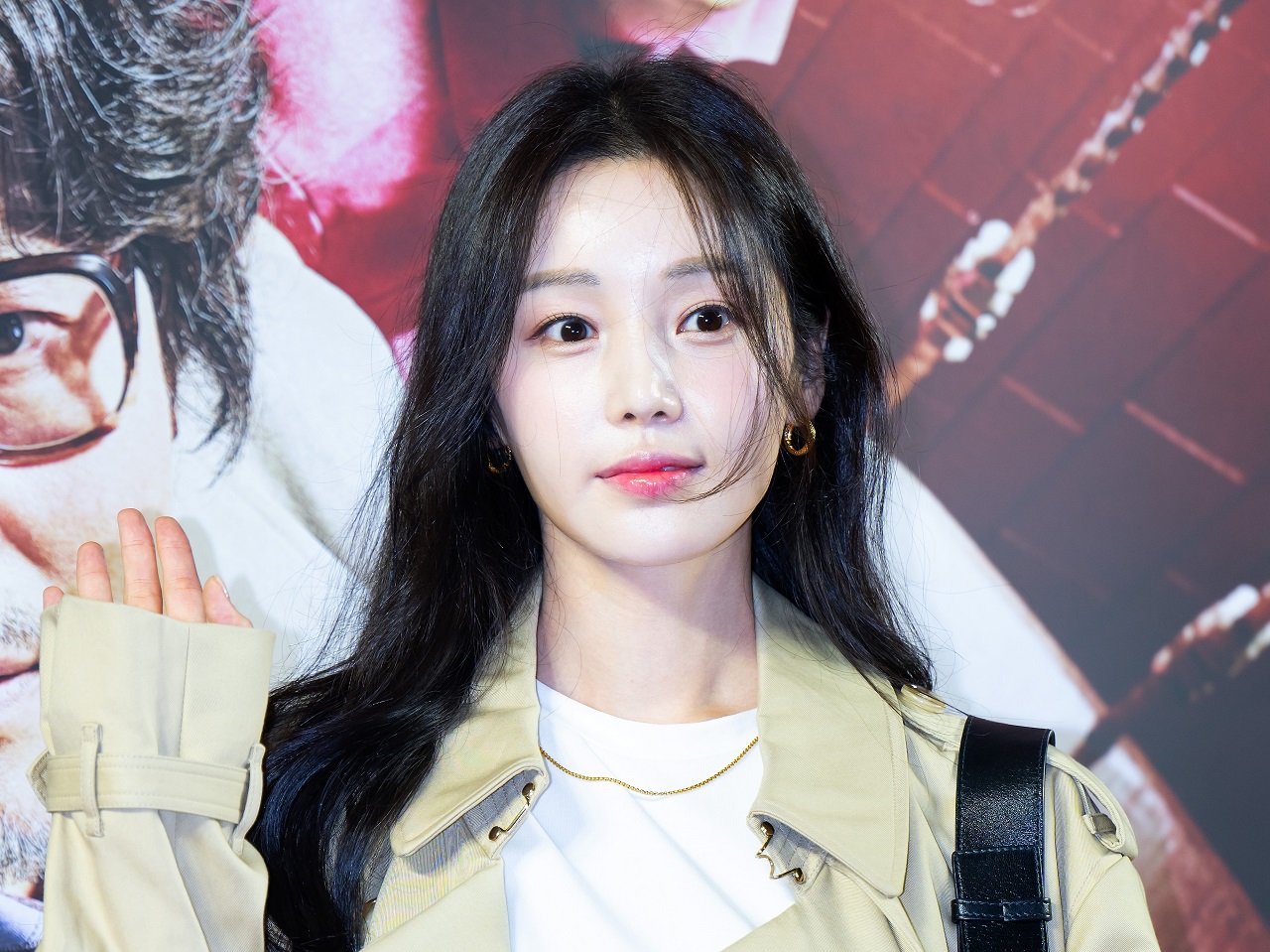 整形を告白して事務所から警告されたアイドル出身の韓国女優、グループの“再結成”に失敗したワケ