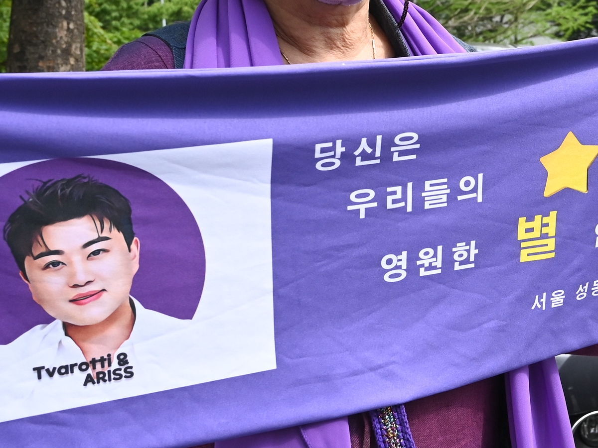 飲酒・ひき逃げ・マネ身代わりと“役満”で実刑確定の韓国歌手　盲目ファンは応援もむしろ「毒」に