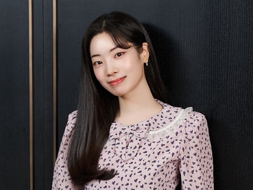 TWICE・ダヒョン、“キスシーン”にメンバーとファンの反応は？女優デビュー作の反響を語る【インタビュー①】