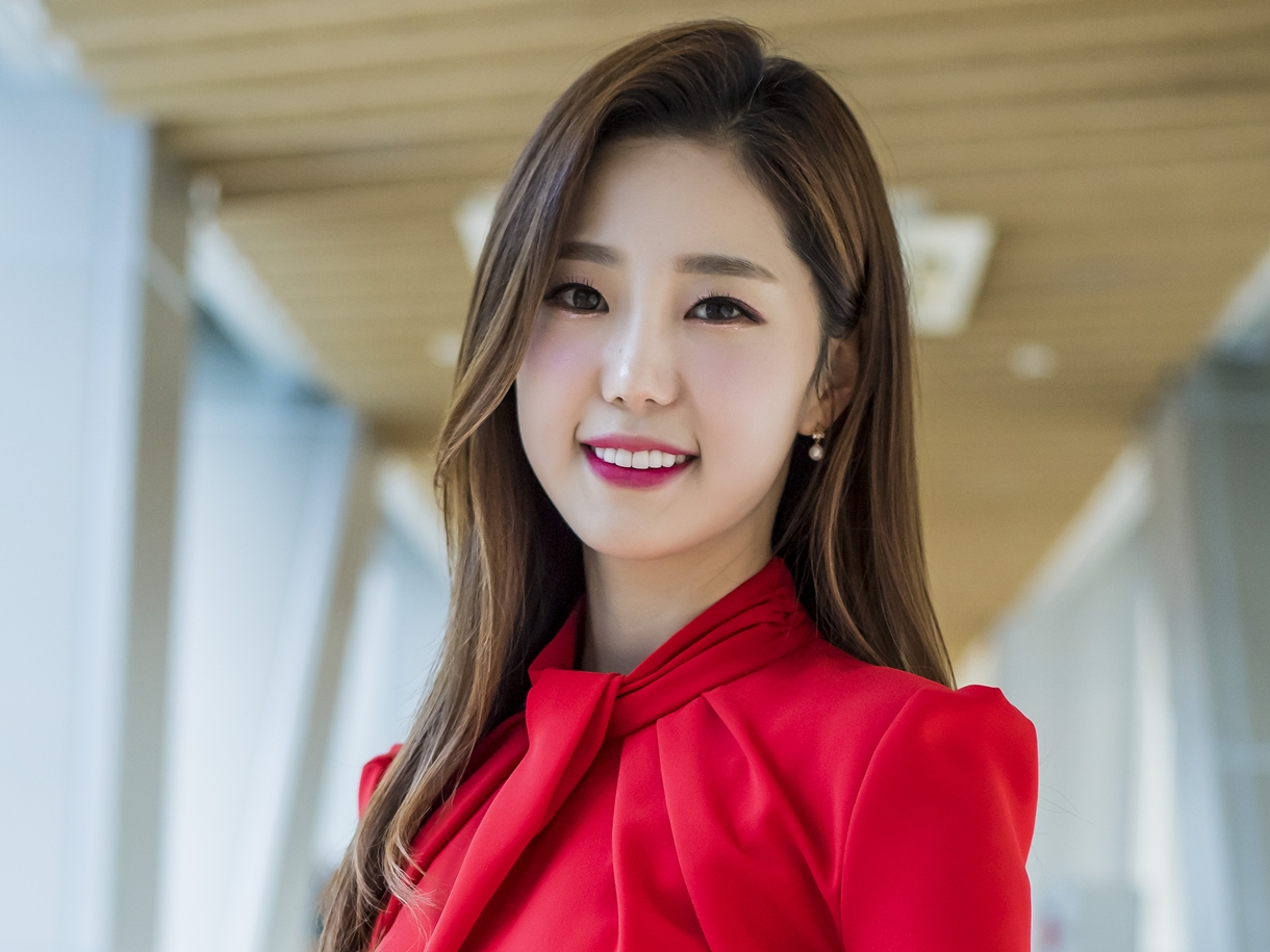 “BTSのプロデューサー”と交際、いじめで後輩を追い詰めた疑惑の気象キャスターがラジオ降板