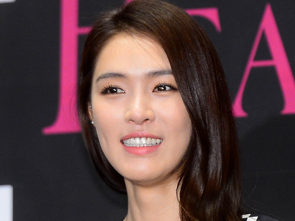 母は父からのDVで布団を血で染め…壮絶幼少期を過ごしたカヒ、グループ脱退後に迎えた“第二の苦難”