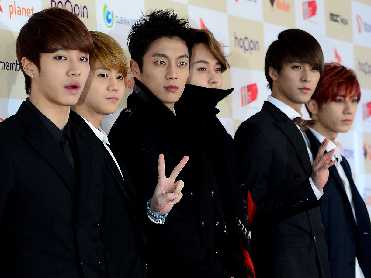 HIGHLIGHT、9年ぶりに「BEAST」に