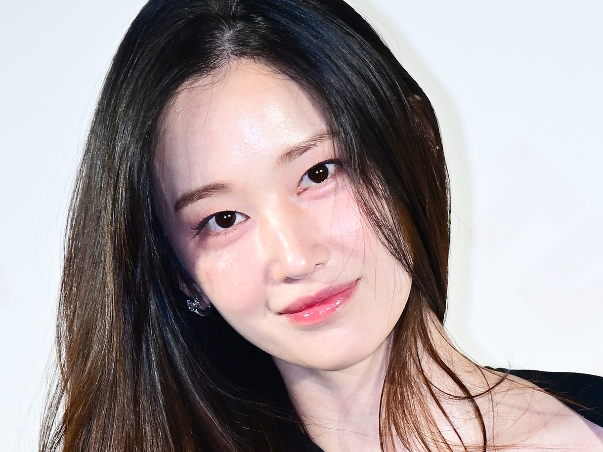 大谷翔平も目撃した“レギンス始球式”で日本でも一躍有名に！韓国美人女優の極細ウエスト＆完璧Sライン