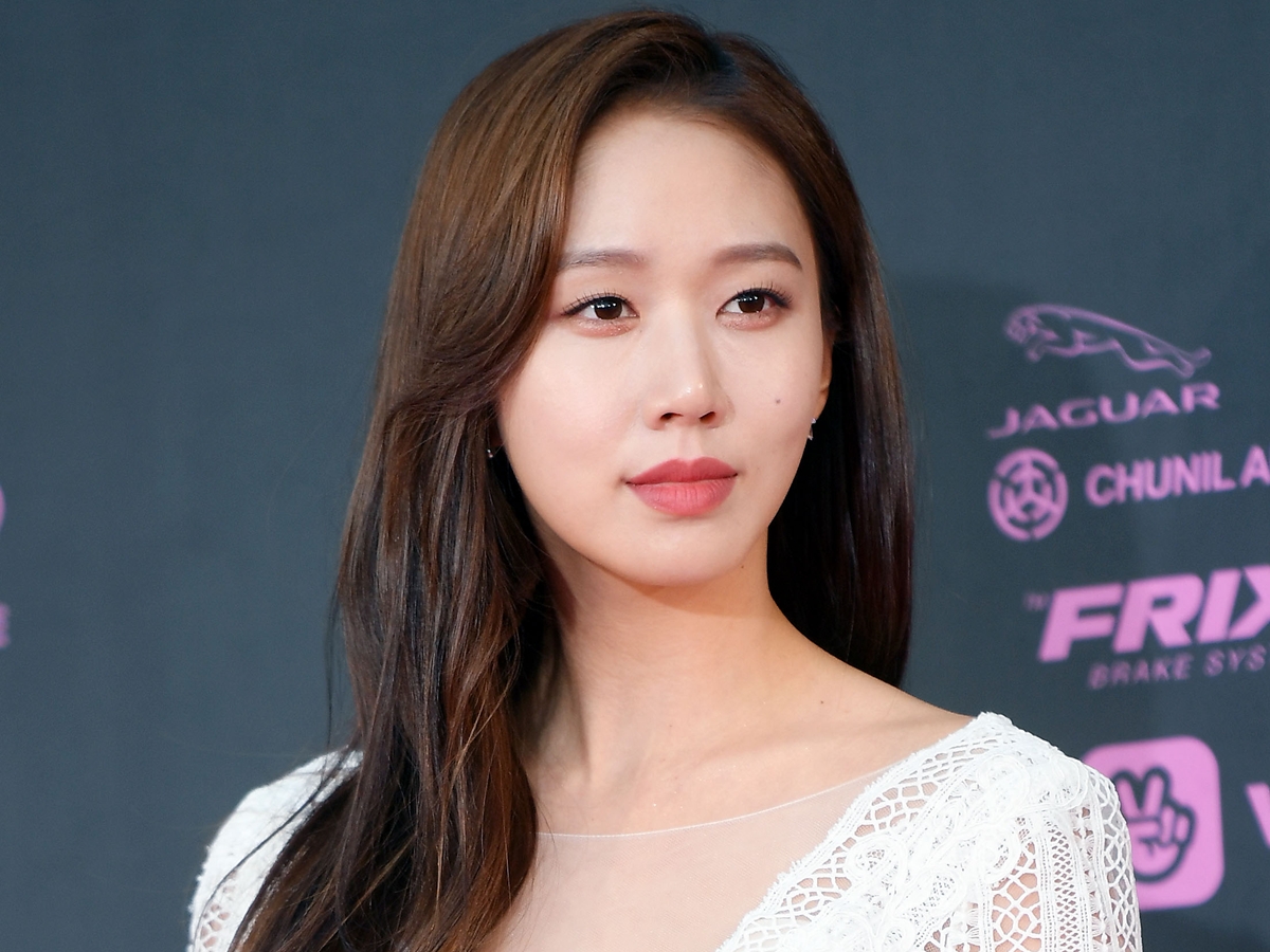 活動休止していた韓国女優、母になっていた！1年前に女児を出産　最近は1歳の誕生日会も