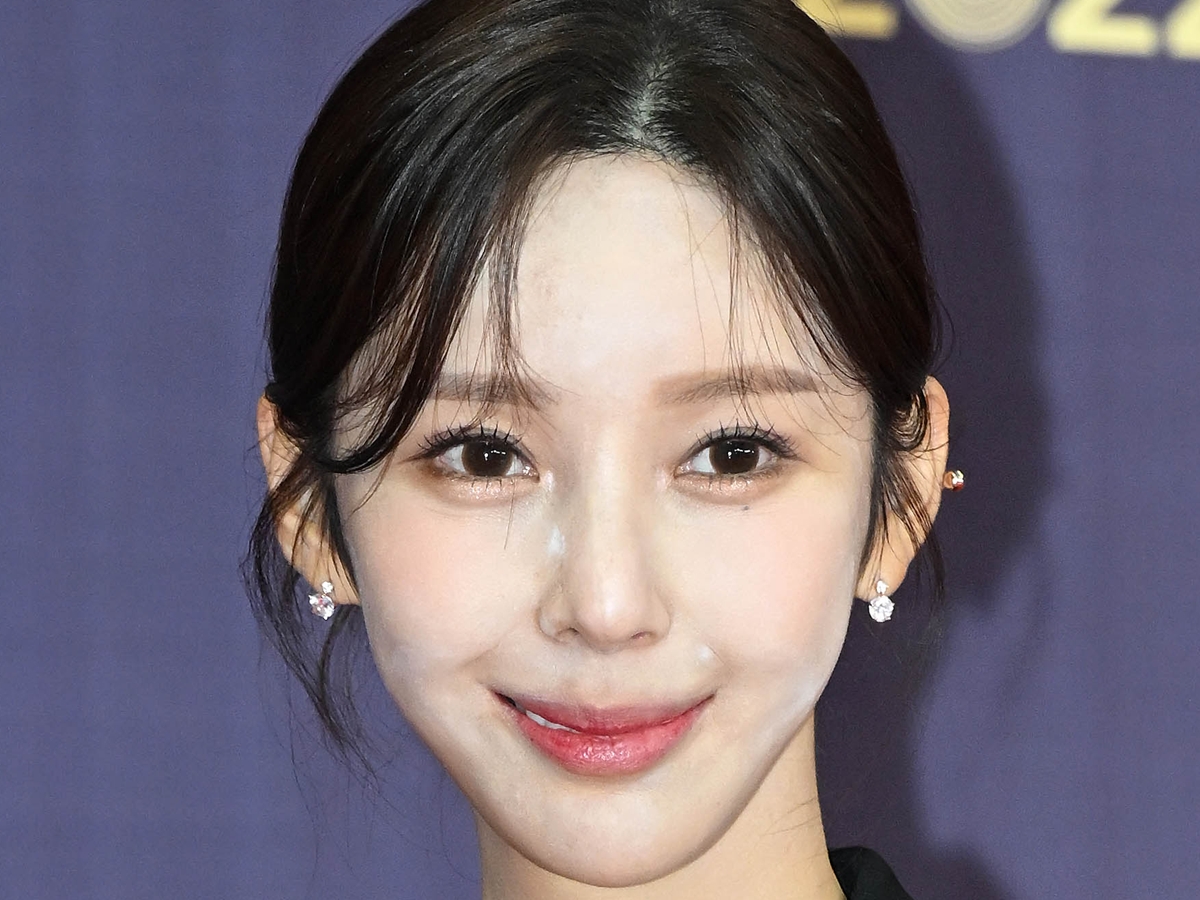 Kōki,主演映画の原作者　脱税騒動から1年半、韓国の“美しすぎる漫画家”が近影公開「元気です」